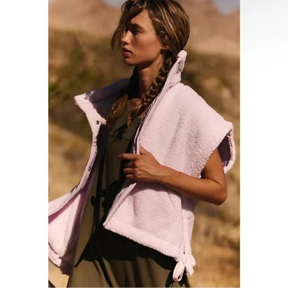 FP Movement by Free People Light Pink Sleeveless Vest - Picture 1 of 7
